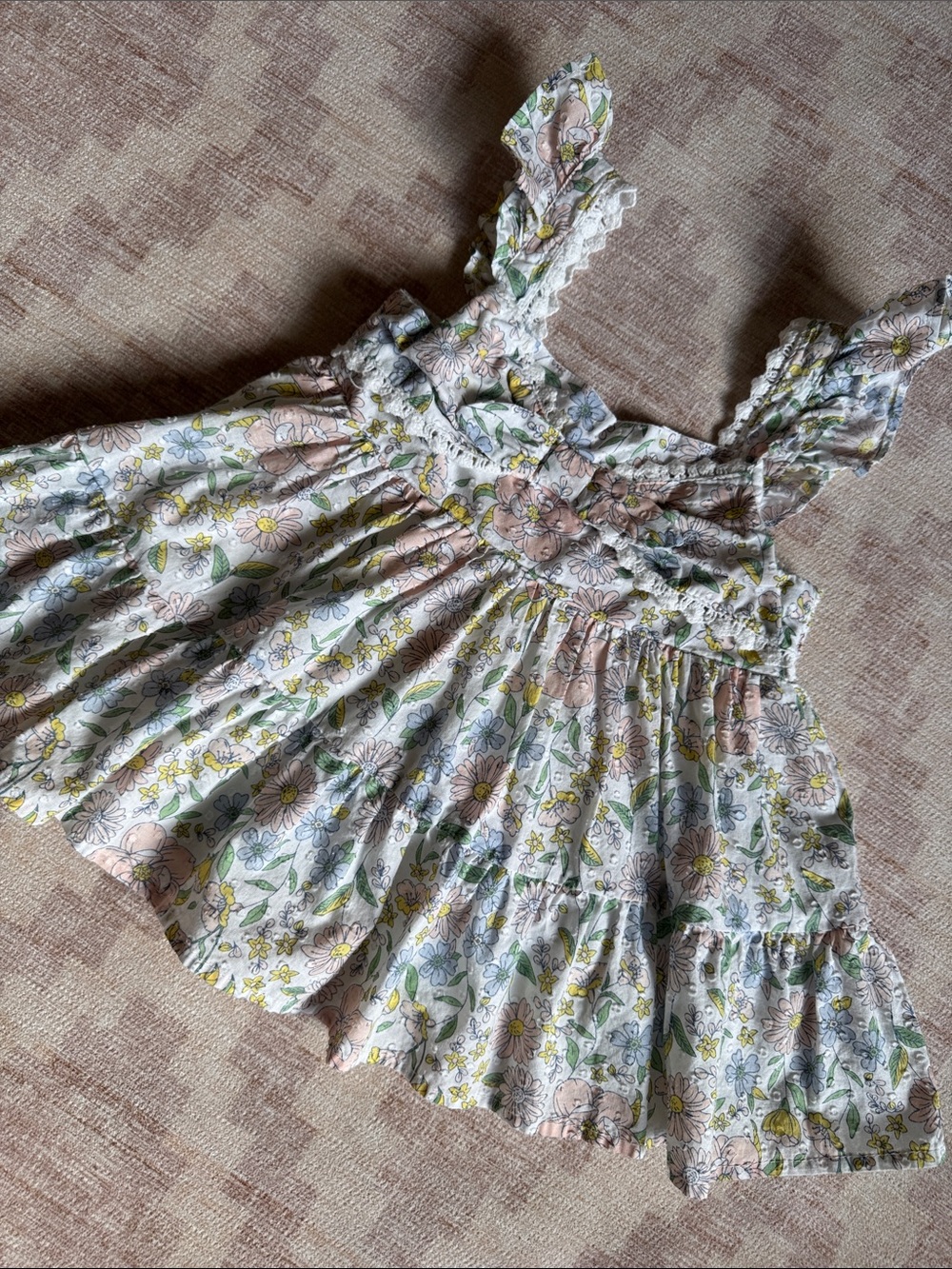 Isaac Mizrahi Girls White Cotton Pastel Floral Ruffle Sundress size 3T